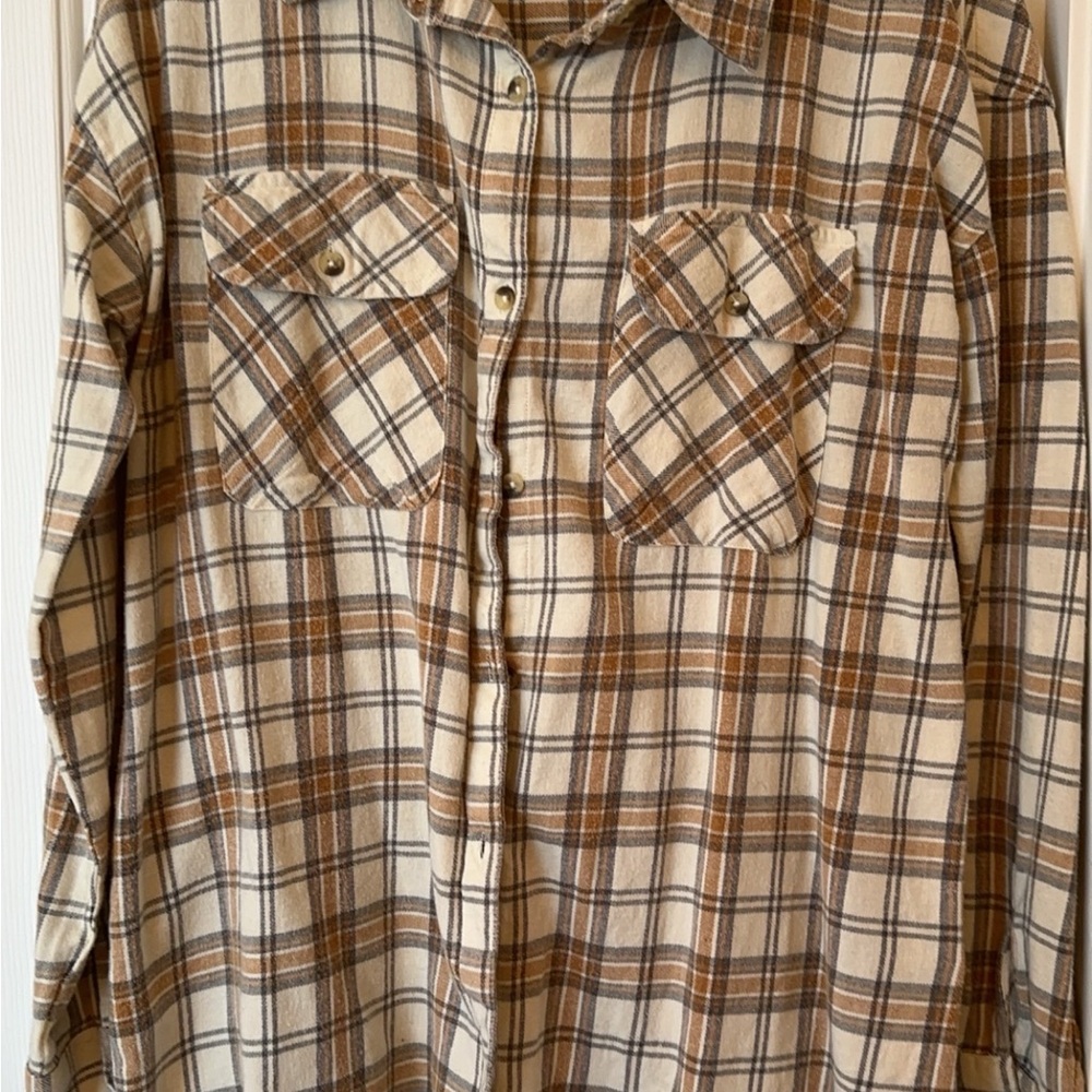BKE Women’s Cream Plaid Flannel